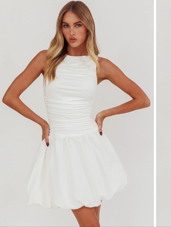 Selfie Leslie Dresses & Skirts - NWT Selfie Leslie Dalayla Sleeveless Balloon Skirt White Bubble Hem Mini Dress S